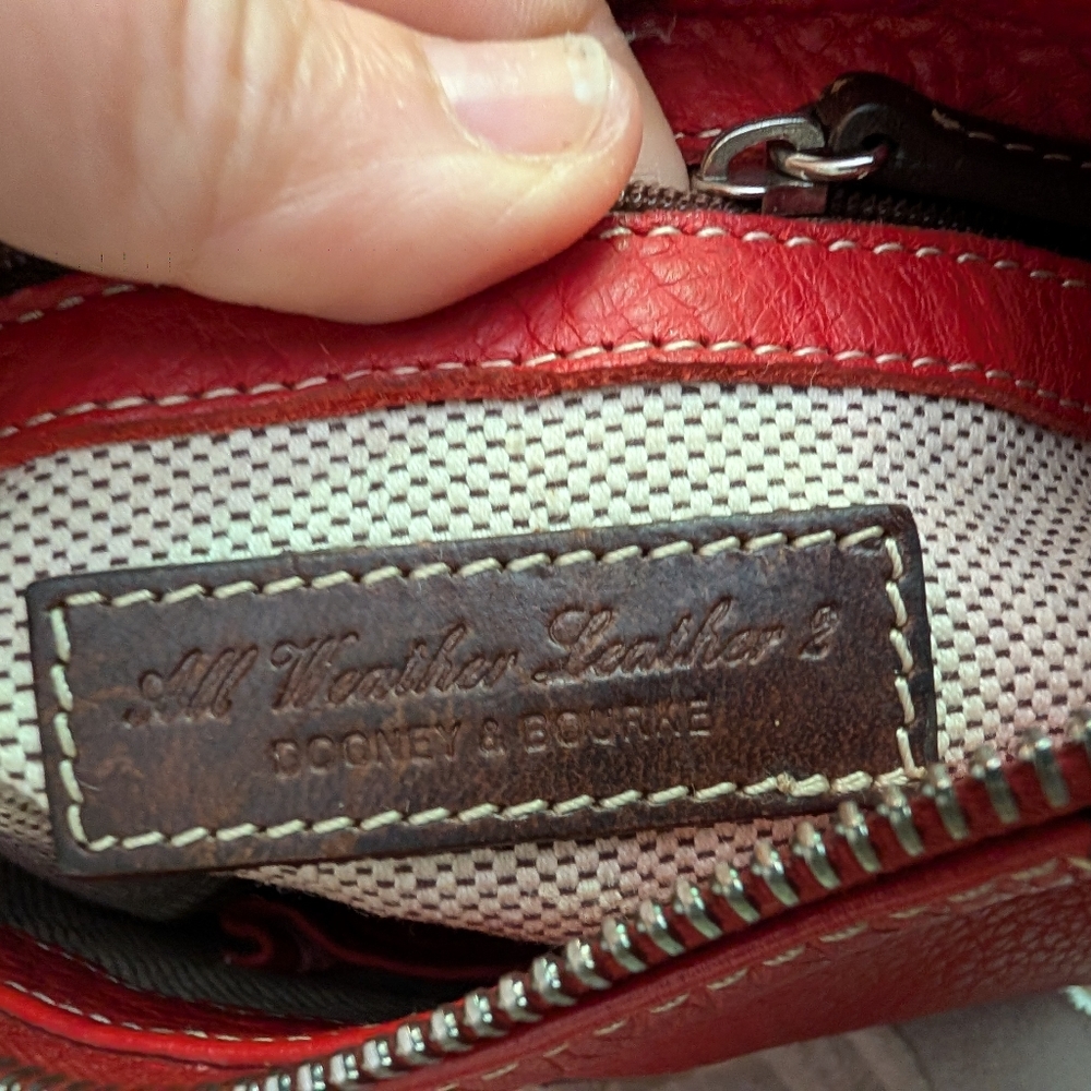 Dooney & Bourke Red Leather Shoulder Crossbody Bag In Good Preowned Condition! - Picture 11 of 12